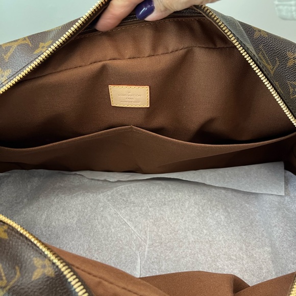 Authentic LOUIS VUITTON Eole 50 LV Monogram Duffel Rolling Travel Bag, Like NEW! - Picture 8 of 17